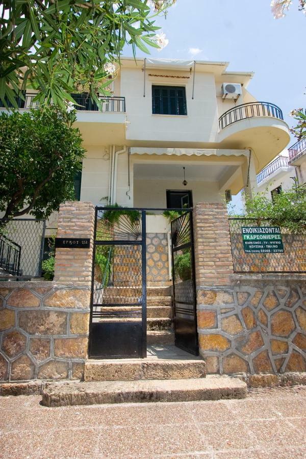 Soile Georgia Apartman Lutrá Edipszú Kültér fotó