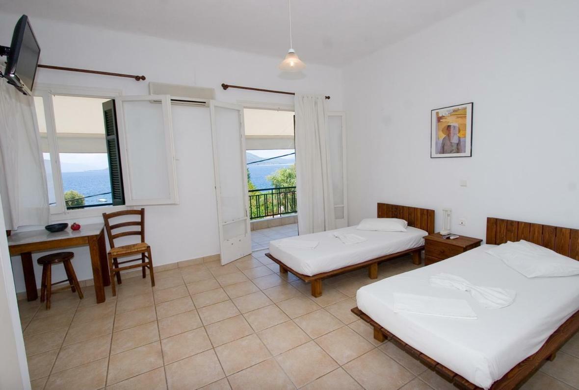 Soile Georgia Apartman Lutrá Edipszú Kültér fotó