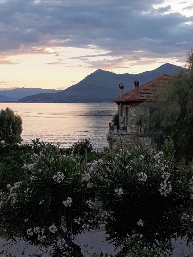 Soile Georgia Apartman Lutrá Edipszú Kültér fotó